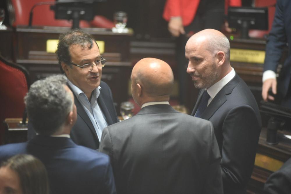 Dos senadores opositores proponen herramientas para 