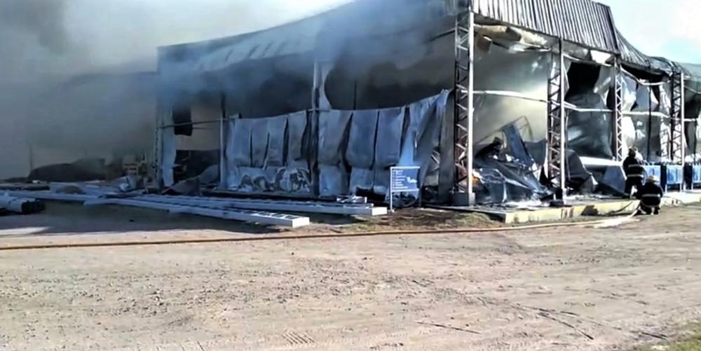 9 De Julio: Voraz Incendio Destruyó La Planta De Una Reconocida Empresa ...