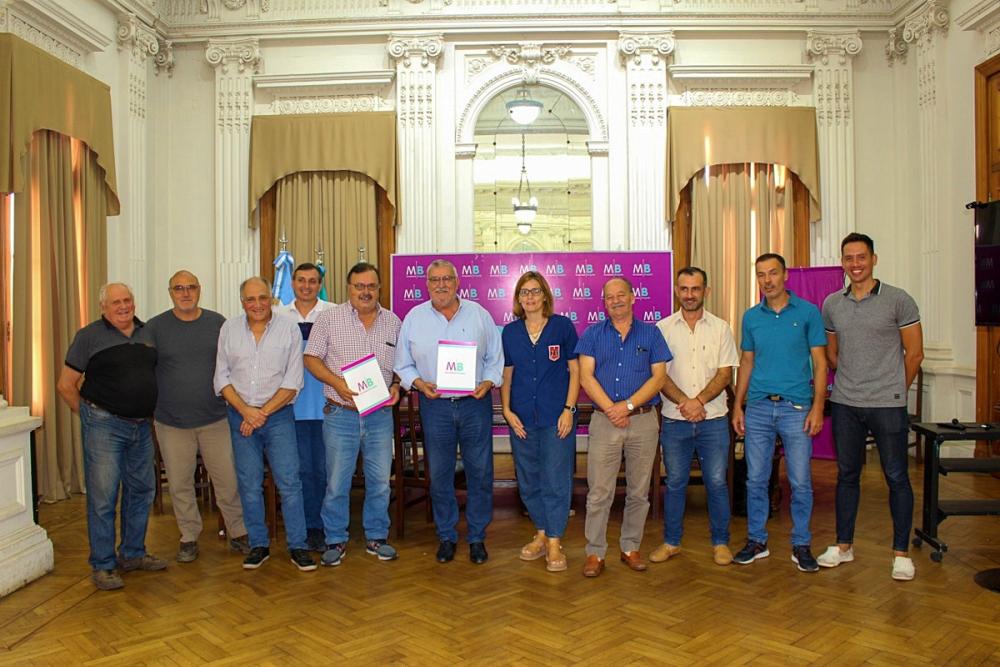 Se firmó un acto para que Bragado se incorpore a la Red de municipios Cooperativos