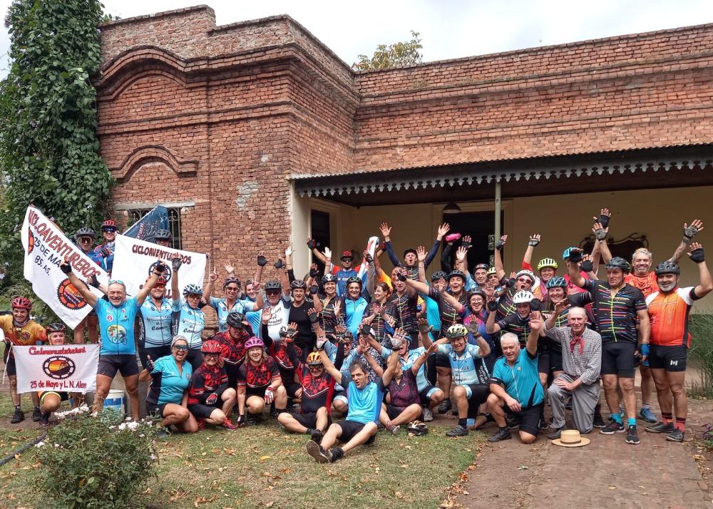 A pesar del clima, se realizó el encuentro de cicloturismo en Comodoro Py