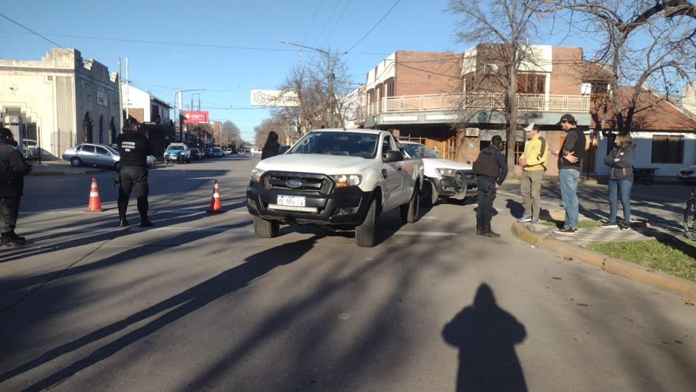 Camioneta embistió a una transeúnte en el centro