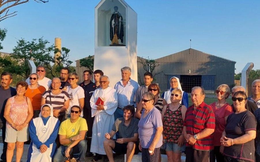 San Martín de Porres fue entronizado con una ermita en ruta 5