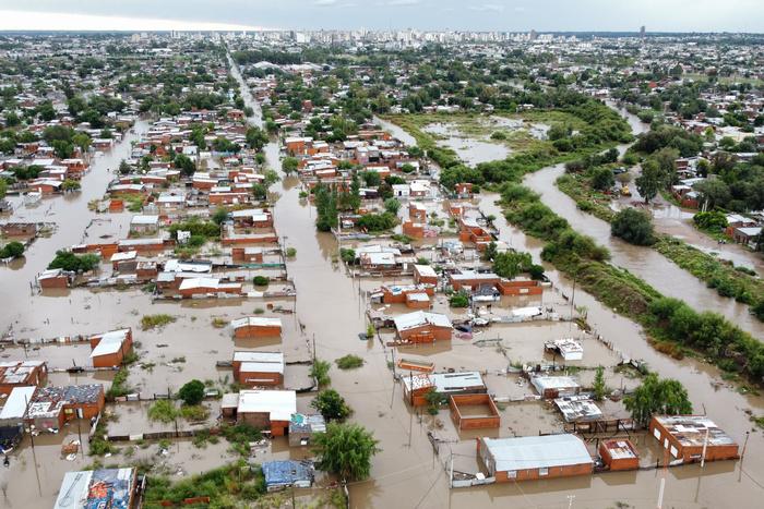 El bahiense que intenta conectar a familiares de todo el país con damnificados, se quebró al hablar de su ciudad